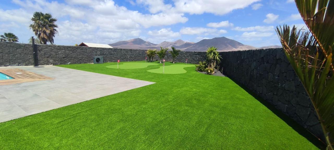Villa Geneva - Relax Y Diversion Playa Blanca  Exterior photo