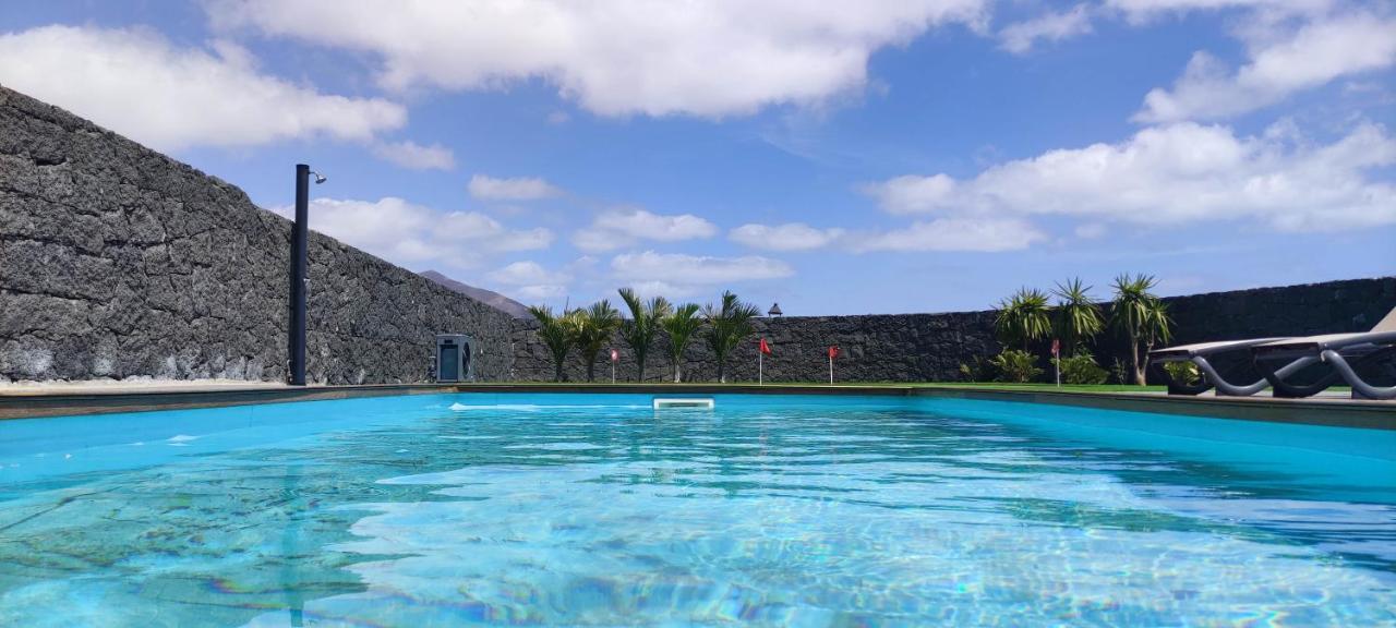 Villa Geneva - Relax Y Diversion Playa Blanca  Exterior photo