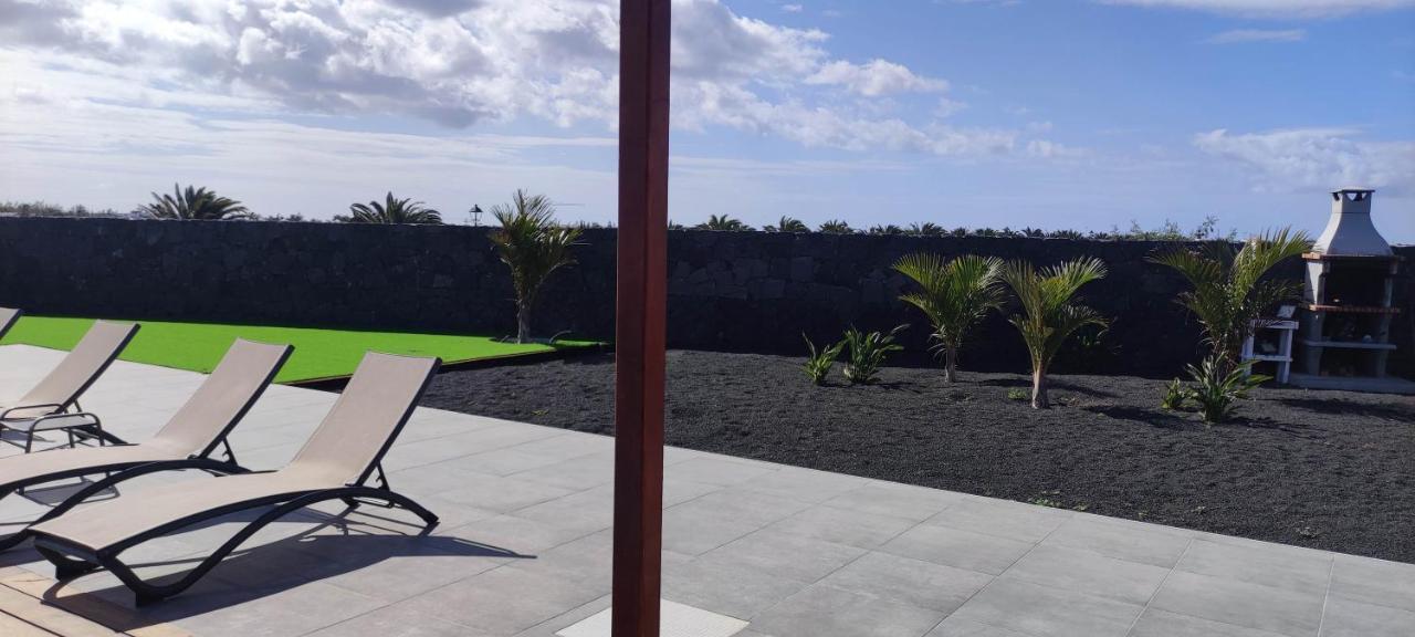 Villa Geneva - Relax Y Diversion Playa Blanca  Exterior photo