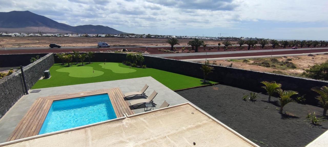 Villa Geneva - Relax Y Diversion Playa Blanca  Exterior photo
