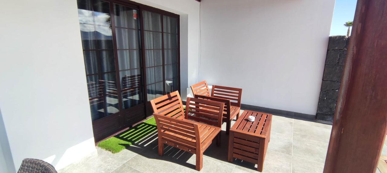 Villa Geneva - Relax Y Diversion Playa Blanca  Exterior photo